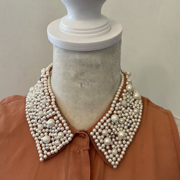 dizzy lizzy apricot sleeveless blouse with faux pearl collar Size S - Picture 5 of 10